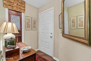 4106 Breezewood Drive Apt 102, Wilmington, NC 28412 – photo 4: 4_foyer