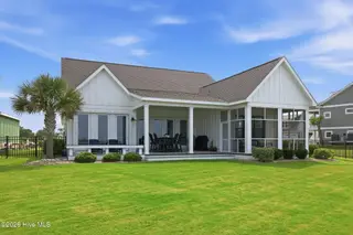 135 Gallants Point Road, Beaufort, NC 28516 – photo 3: Rear