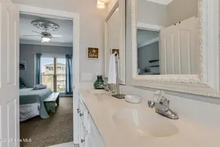 2911 E Pelican Drive, Oak Island, NC 28465 – photo 18: 2911 E Pelican-17