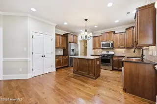 3800 Colony Woods Drive, Greenville, NC 27834 – photo 17: 17-web-or-mls-BLS_0029