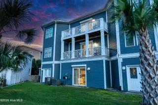202 N Fort Fisher Boulevard A-3, Kure Beach, NC 28449 — 4-bedroom condo in Kure Beach Villas, Kure Beach, NC, photo 5 of 64: 005_img_6767-hdr_copy_866