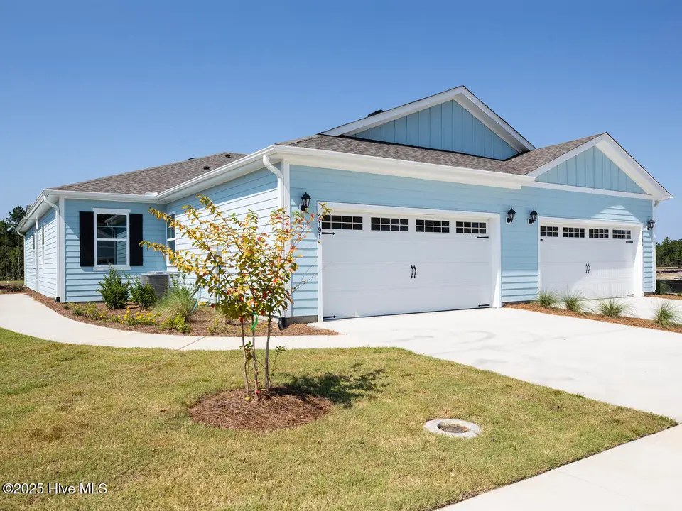 2191 Sweetspire Street Unit 2074, Leland, NC 28451 – photo 1 of 55: similar
