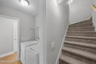 6337 Branford Road, Wilmington, NC 28412 — 4-bedroom home in Arrondale, Wilmington, NC, photo 21 of 53: 40_stairs