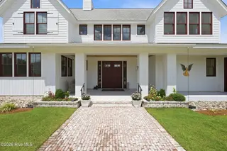 4030 Reunion Pointe Lane, New Bern, NC 28562 – photo 5: 4-web-or-mls-DSC_2486