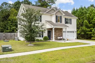 175 Moonstone Court, Jacksonville, NC 28546 – photo 3: Front Left
