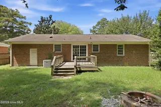 102 N Meade Street, Greenville, NC 27858 – photo 4: 41-web-or-mls-IMG_1226