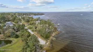 211 S River Drive, Beaufort, NC 28516 – photo 16: 15-web-or-mls-DJI_20241115131531_0014_D