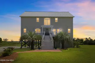 404 Perkins Road, Beaufort, NC 28516 – photo 2: Front Dusk