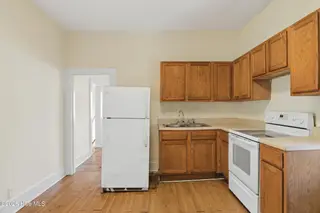 221 S 11th Street, Wilmington, NC 28401 – photo 18: 21_kitchen3