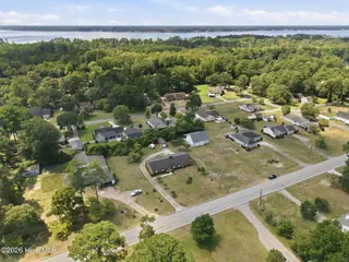 6762 River Road, Washington, NC 27889 — 3-bedroom home in Country Club Hills, Washington, NC, photo 9 of 55: 10-web-or-mls-DJI_20260819120838_0021_D-