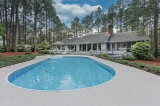 695 Donald Ross Drive, Pinehurst, NC 28374 – photo 21: IMG_2659_Luminar4-edit