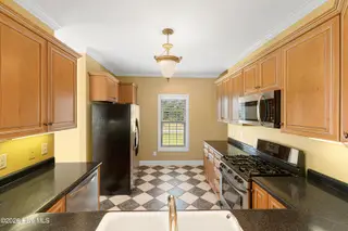 255 Oak Road, Beaufort, NC 28516 – photo 14: Kitchen