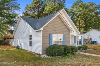 2948 Flintridge Drive, Greenville, NC 27834 – photo 5: 2948 Flintridge Dr Winterville