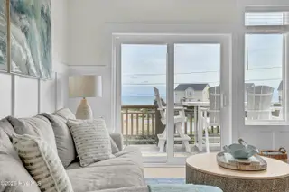 711 N Topsail Drive, Surf City, NC 28445 — 3-bedroom townhome in Dune Ridge, Surf City, NC, photo 10 of 65