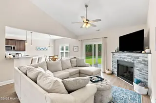 7189 Old Stump Drive SE, Leland, NC 28451 — 4-bedroom home in Cypress Bay, Leland, NC, photo 2 of 49