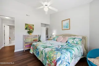 413 Commerce Avenue C, Morehead City, NC 28557 – photo 24: Primary Suite