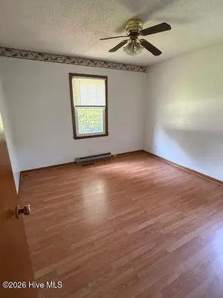 704 W 3rd Street, Washington, NC 27889 – photo 9: Bedroom 2