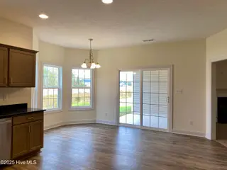 1870 Olde Towne Pointe Boulevard, Jacksonville, NC 28546 – photo 10: IMG_8527(1)