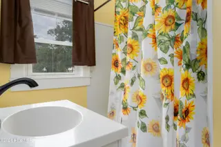 411 Spartanburg Avenue, Carolina Beach, NC 28428 – photo 17: Bathroom