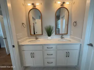 408 S Anderson Boulevard ., Topsail Beach, NC 28445 — 5-bedroom home in Topsail Inlet Terrace, Topsail Beach, NC, photo 19 of 80: IMG_7720