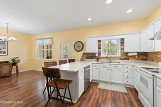 830 Batton Road, Southport, NC 28461 — 3-bedroom home in Boiling Spring Lakes, Southport, NC, photo 12 of 49