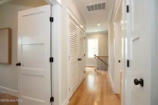 1407 Chestnut Street, Wilmington, NC 28401 – photo 16: Chestnut1407-10hallJenL33A1046 copy