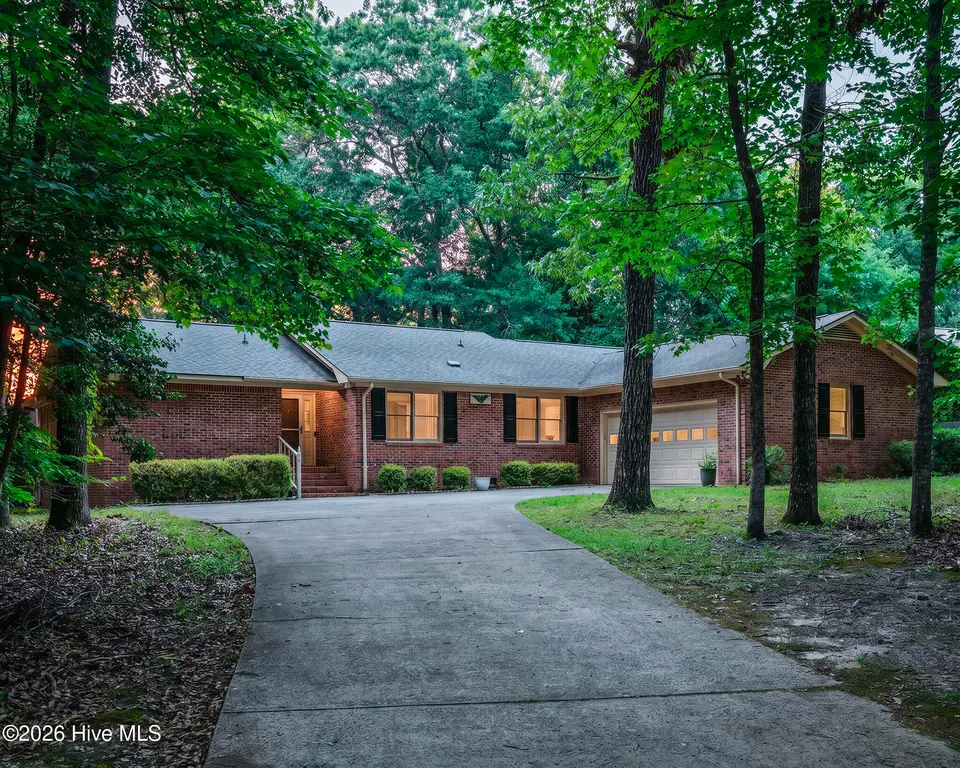 315 Gatewood Drive, New Bern, NC 28562 – photo 1 of 48: 315 Gatewood Drive, New Bern, NC 28562