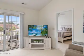 8855 Radcliff Drive NW Unit 43c, Calabash, NC 28467 — 3-bedroom condo in Brunswick Plantation, Calabash, NC, photo 12 of 35: Living Room