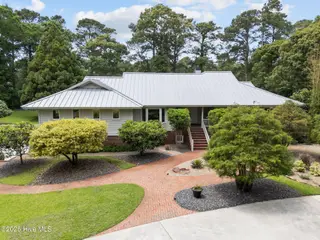 605 Ravenswood Road, Hampstead, NC 28443 – photo 2: Front