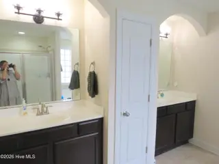 104 Falken Court, New Bern, NC 28562 – photo 18: master bath