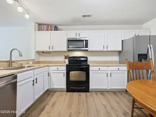 1404 Old Folkstone Road 7, Sneads Ferry, NC 28460 – photo 17: 48-web-or-mls-1404-Apt-7-Old-Folkstone-R