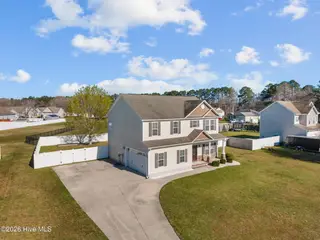 102 Kayak Court, Swansboro, NC 28584 – photo 6: 6-web-or-mls-DJI_20260313101906_0721_D