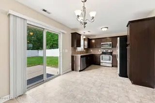 1217 Teakwood Drive, Greenville, NC 27834 – photo 17: 13-web-or-mls-BLS_0739
