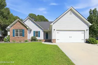 120 Walnut Hills Drive, Richlands, NC 28574 – photo 1