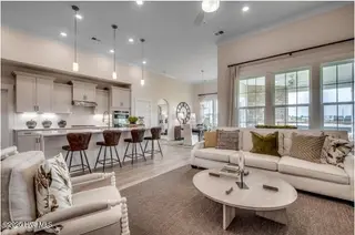 611 Heart Pine Avenue, Wilmington, NC 28411 – photo 11: Living Room