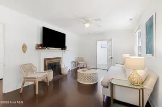 1710 Shepard Street, Morehead City, NC 28557 – photo 3: Living room