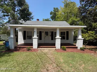 511 E Woodall Street, Smithfield, NC 27577 – photo 1: Front View
