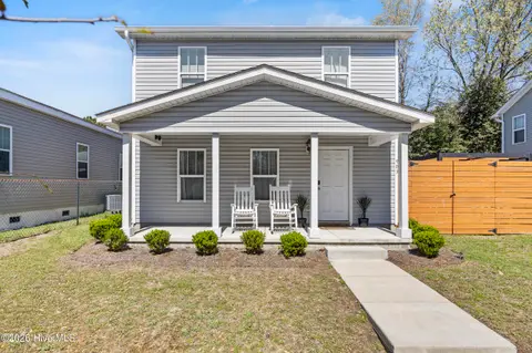 903 Walnut St, Wilmington