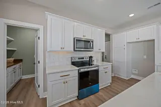 4009 Regina Lane, Ayden, NC 28513 – photo 14: 18-web-or-mls-BLS_0045