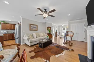 625 Jade Lane, Winterville, NC 28590 – photo 5: 37-web-or-mls-IMG_3436