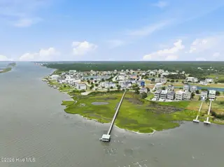 209 Cumberland Street, Newport, NC 28570 – photo 20: 26-web-or-mls-209-Cumberland-023_edit