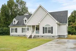 6700 D L Lewis SE, Winnabow, NC 28479 — 3-bedroom home, Winnabow, NC, photo 2 of 64: mls-4989-5 copy