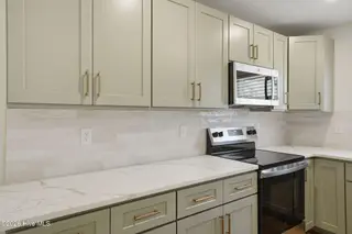 587 Greenmoss Road, Southport, NC 28461 — 2-bedroom home, Southport, NC, photo 16 of 45: 587GreenmossRd-73