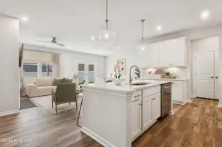 1012 American Egret Way, Morehead City, NC 28557 – photo 6: S_CLT_LBK_GARLAND_INT_FAM