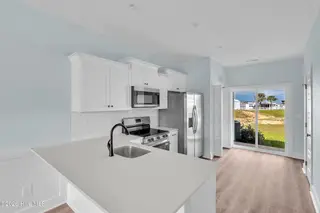 650 Cedar Point Boulevard H3, Cedar Point, NC 28584 – photo 5: Unit F1-1