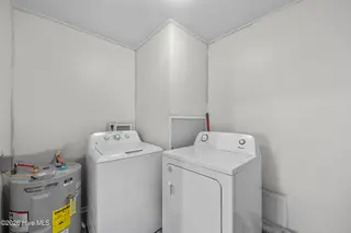 530 Oak Lane, Jacksonville, NC 28540 – photo 12: 13_laundry