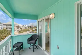 301 E Commerce Way Road 255 Sea Spray, Atlantic Beach, NC 28512 – photo 18: Covered deck with ocean view