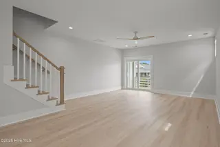 209 Spartanburg Avenue 1, Carolina Beach, NC 28428 – photo 18: 31-web-or-mls-DSC03988