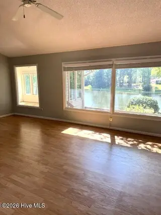 108 Fox Run Court, West End, NC 27376 – photo 5: Living Room