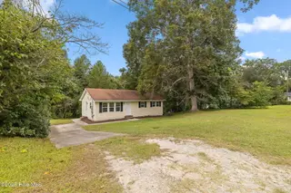 152 Jupiter Trail, Jacksonville, NC 28546 – photo 3: 3-web-or-mls-GI - 152 Jupiter Trail - Li